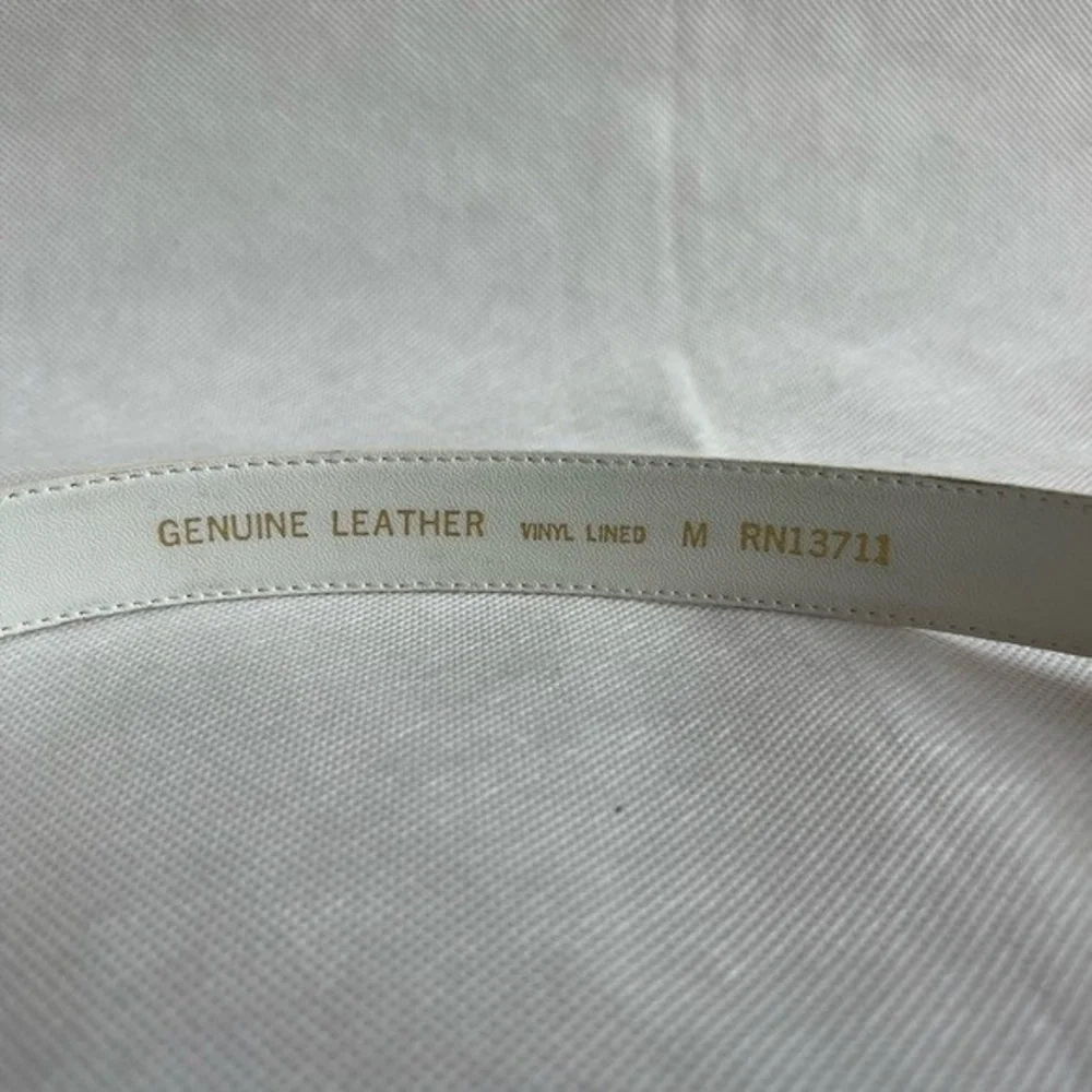 Karen Scott Women’s White Croco Pattern Leather Belt Gold Buckle Medium